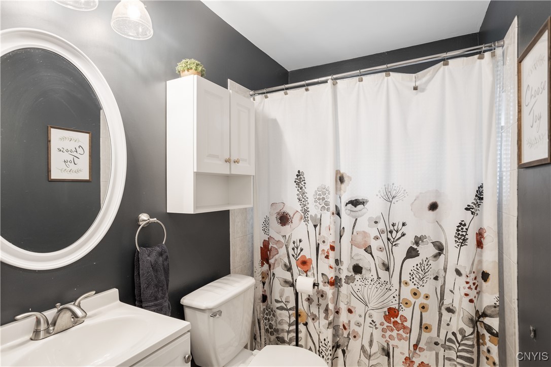 220 Locksley Road Syracuse, NY 13224 - Photo 14 of 24