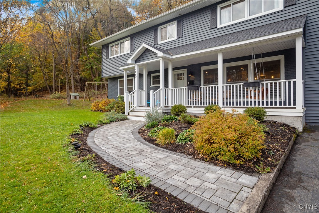 220 Locksley Road Syracuse, NY 13224 - Photo 2 of 24