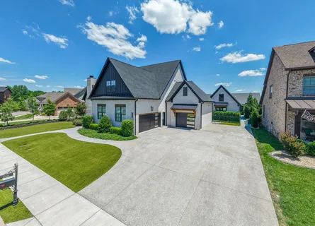 $1,750,000 | 1018 Julian Way, Murfreesboro, TN 37128