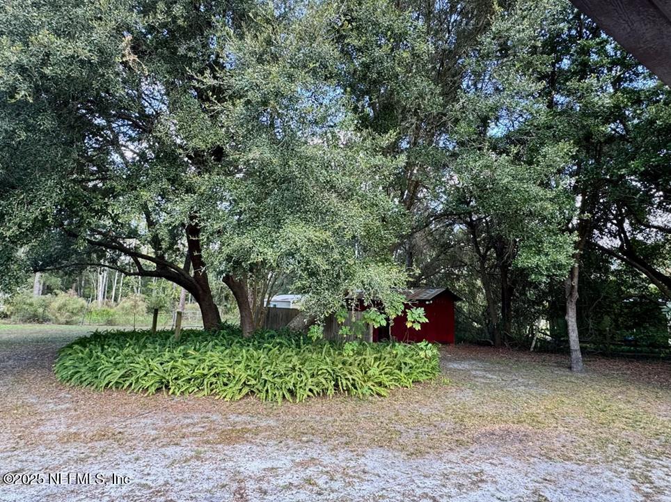 229 Davis Lake Road Palatka, FL 32177 - Photo 59 of 73 a view of a garden