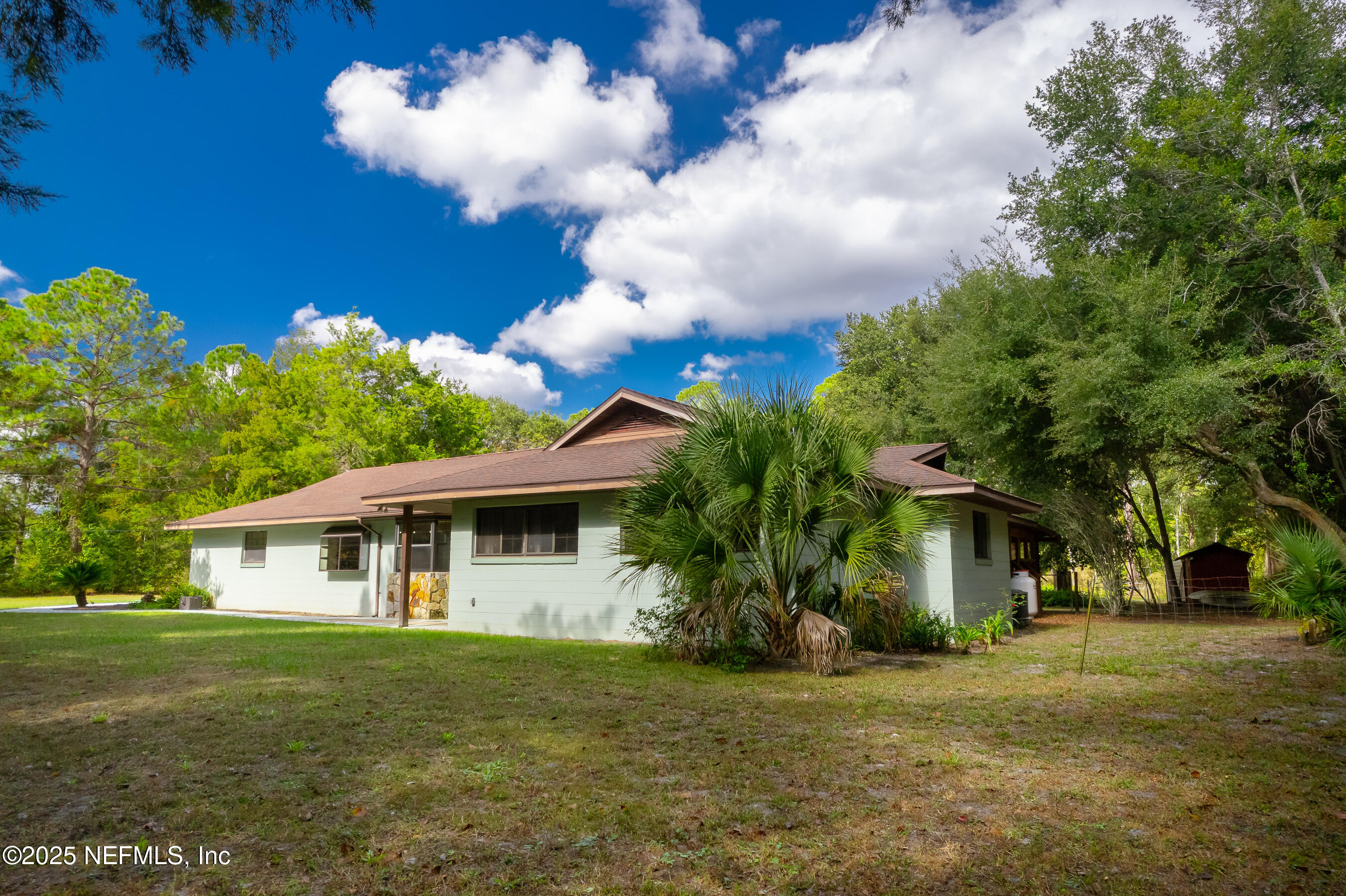 229 Davis Lake Road Palatka, FL 32177 - Photo 63 of 73 229DavisLake-0022