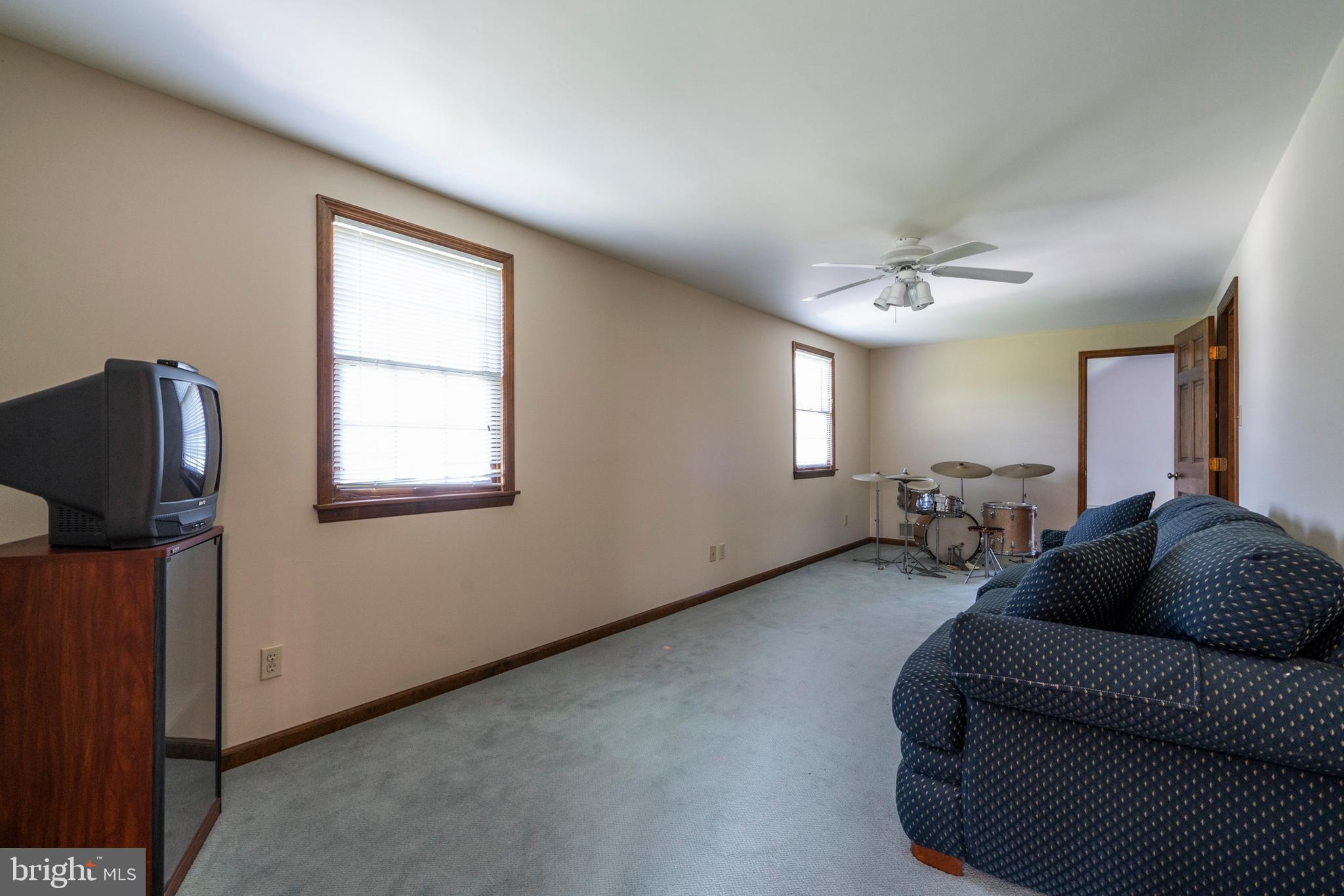 279 Sharptown-Auburn Road Woodstown, NJ 08098 - Photo 35 of 57 3rd Floor Family Room