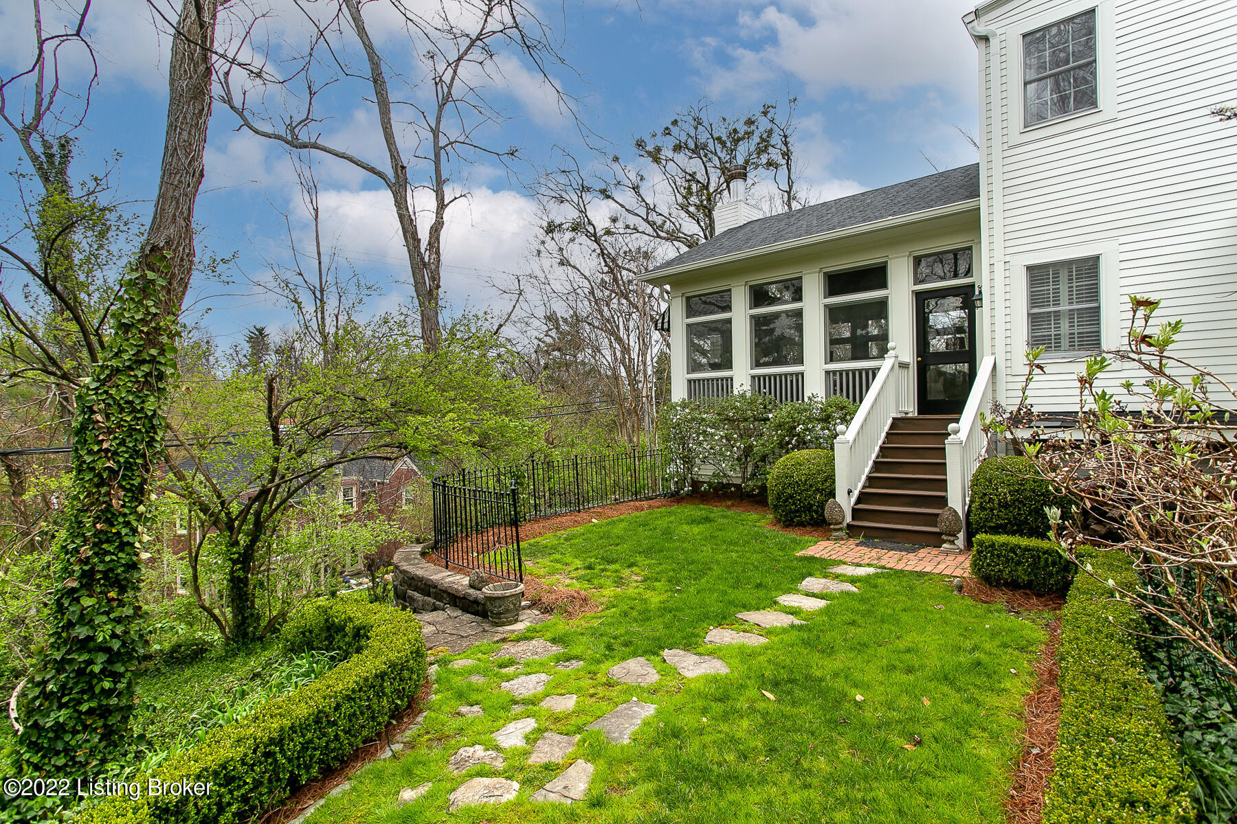 560 Sunset Road Louisville, KY 40206 - Photo 82 of 88 560 Sunset Rd-86