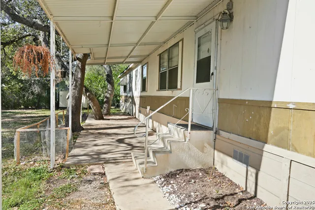 $1,050 | 16240 San Pedro Avenue, Unit 220, San Antonio, TX 78232