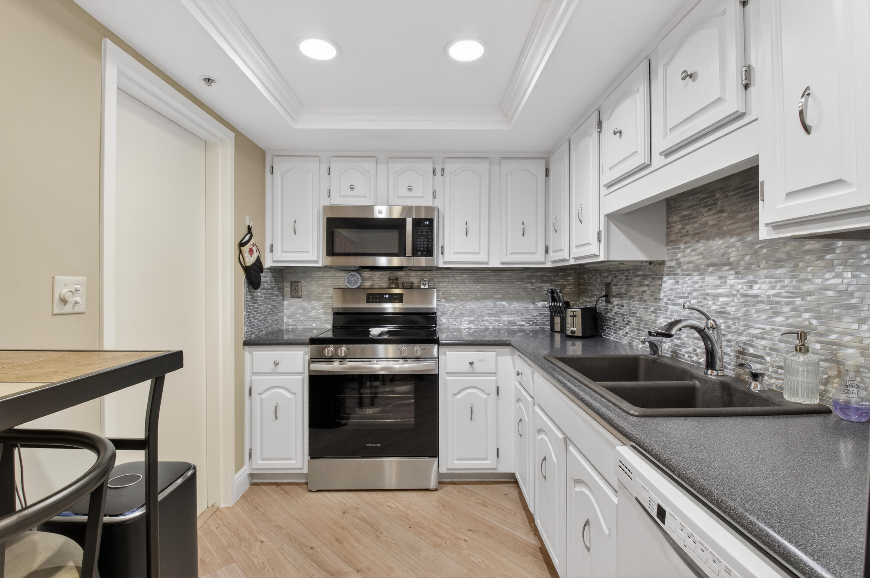 7754 Lakeside Boulevard, Unit 476 Boca Raton, FL 33434 - Photo 14 of 82 DSC_6220