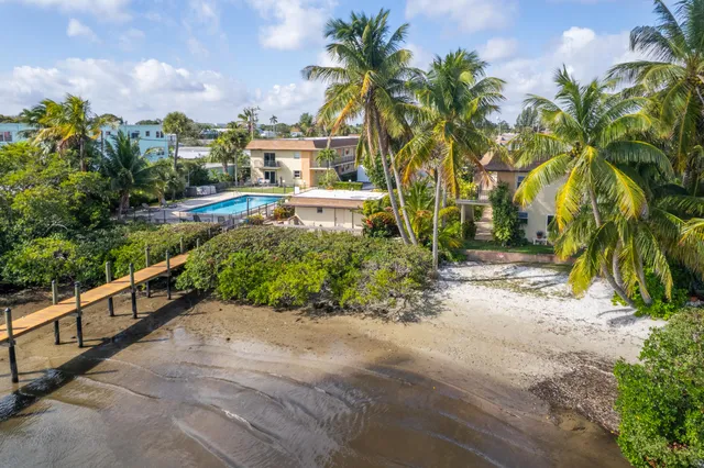 $228,000 | 720 North Dixie Highway, Unit 603, Lantana, FL 33462