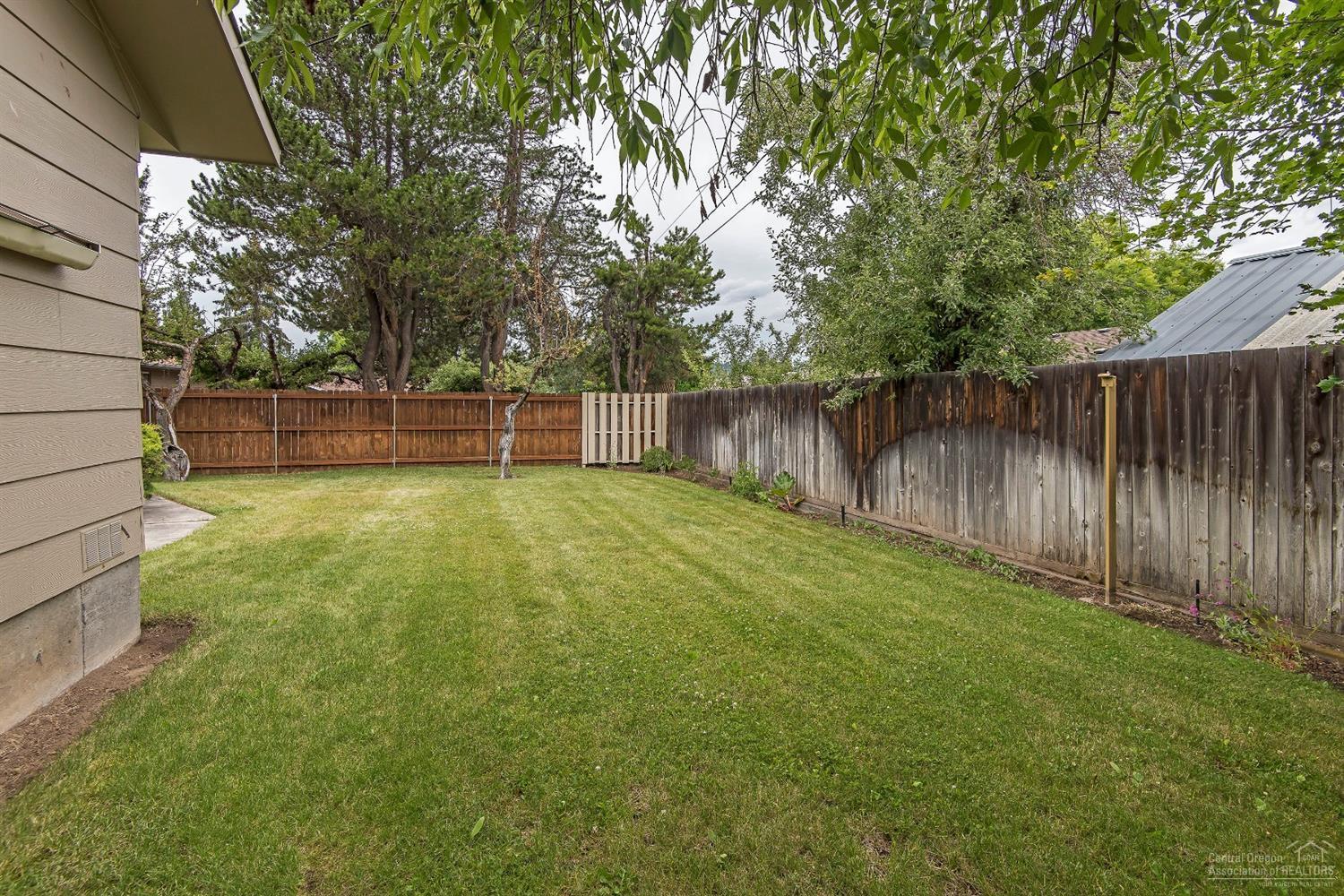 760 Northeast Innes Lane Bend, OR 97701 - Photo 21 of 22 Additional Photo