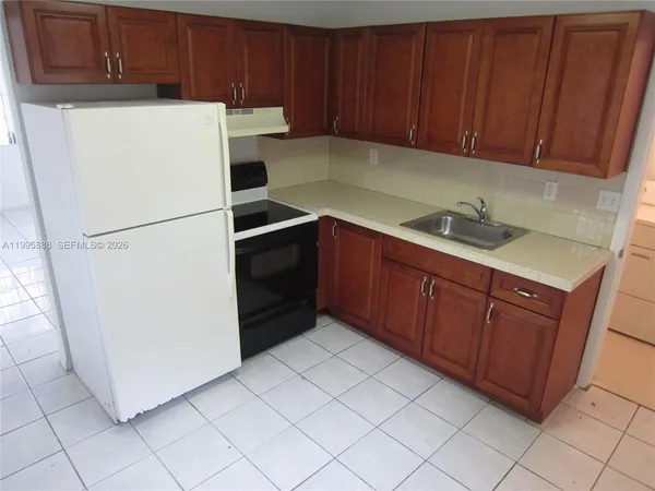 $2,550 | 2512 Northwest 175th Terrace, Miami Gardens, FL 33056