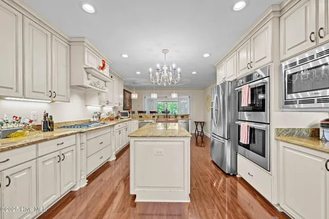 $998,894 | 259 West Rock Creek Road, New Bern, NC 28562