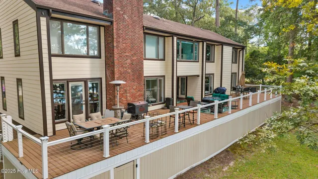 $998,894 | 259 West Rock Creek Road, New Bern, NC 28562