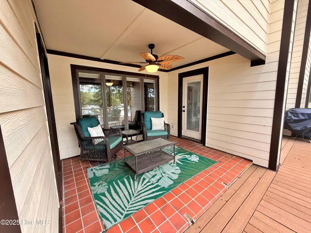 $998,894 | 259 West Rock Creek Road, New Bern, NC 28562