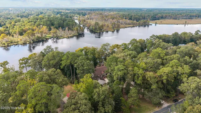 $998,894 | 259 West Rock Creek Road, New Bern, NC 28562