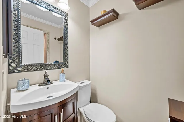 $998,894 | 259 West Rock Creek Road, New Bern, NC 28562