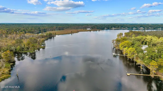 $998,894 | 259 West Rock Creek Road, New Bern, NC 28562