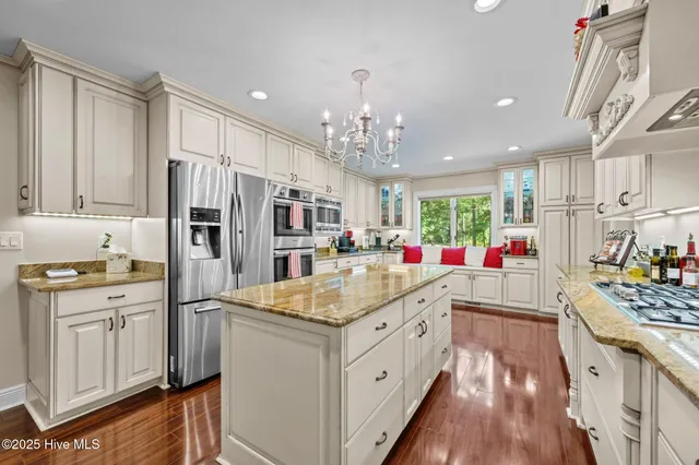 $998,894 | 259 West Rock Creek Road, New Bern, NC 28562