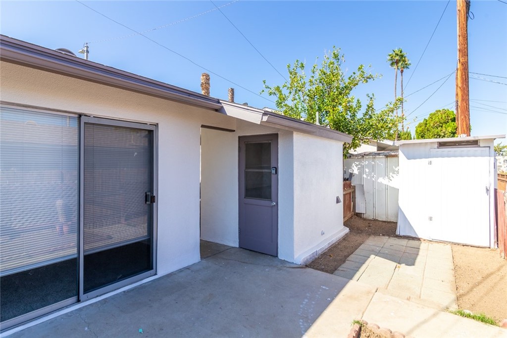 640 Snead Drive Hemet, CA 92543 - Photo 23 of 30 a view of a small space