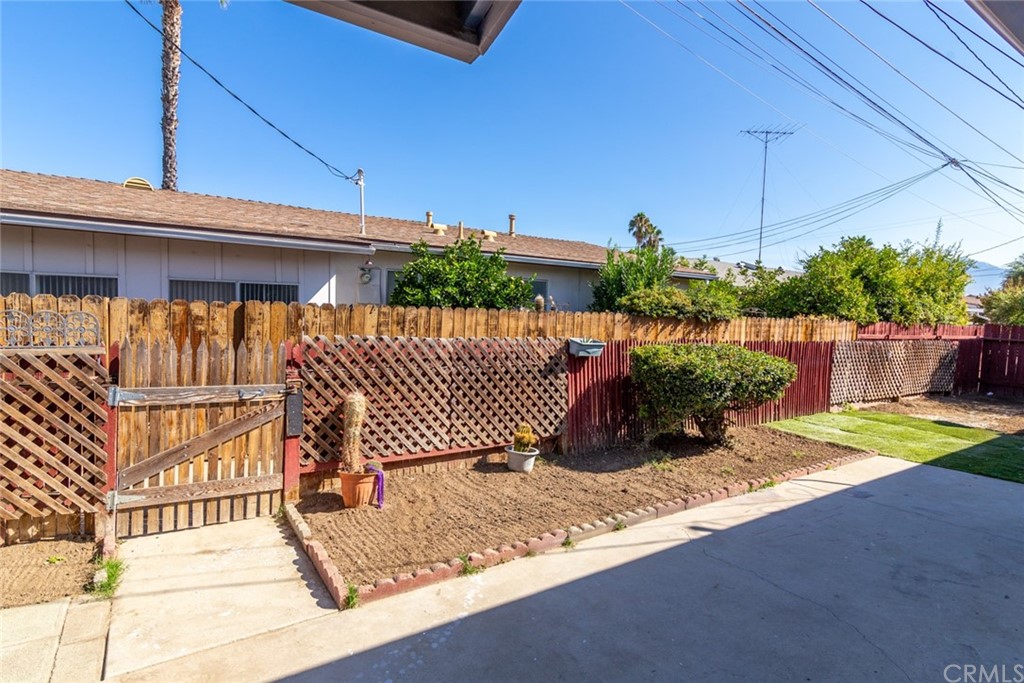 640 Snead Drive Hemet, CA 92543 - Photo 27 of 30 a view of a backyard with a patio