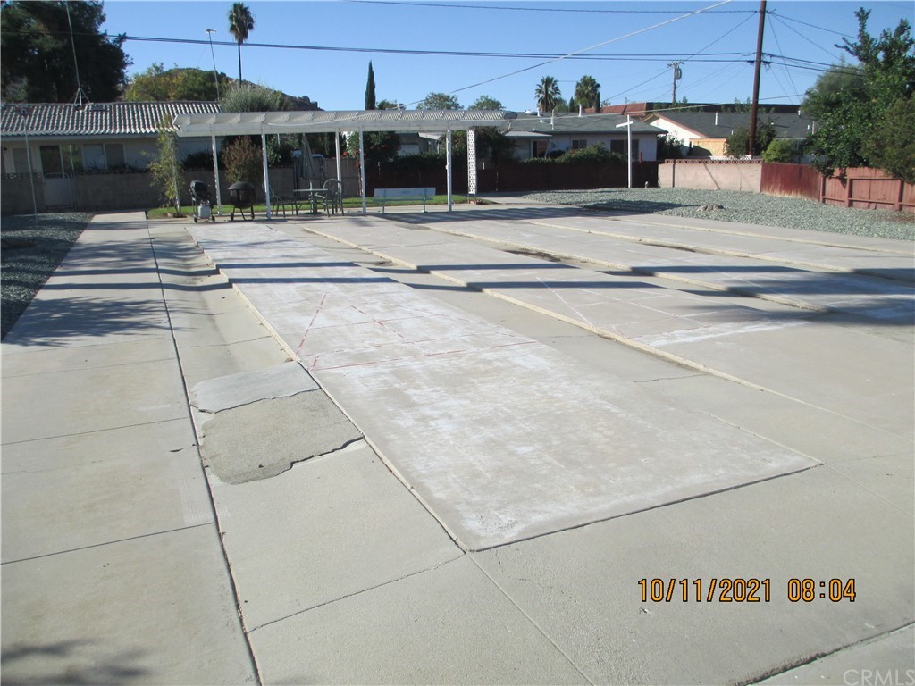 640 Snead Drive Hemet, CA 92543 - Photo 30 of 30 a view of a house with a street