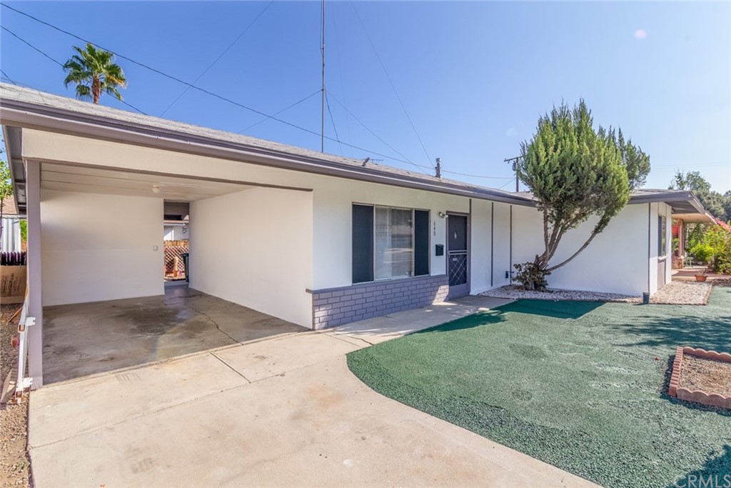 640 Snead Drive Hemet, CA 92543 - Photo 5 of 30 a view of a house with backyard and porch
