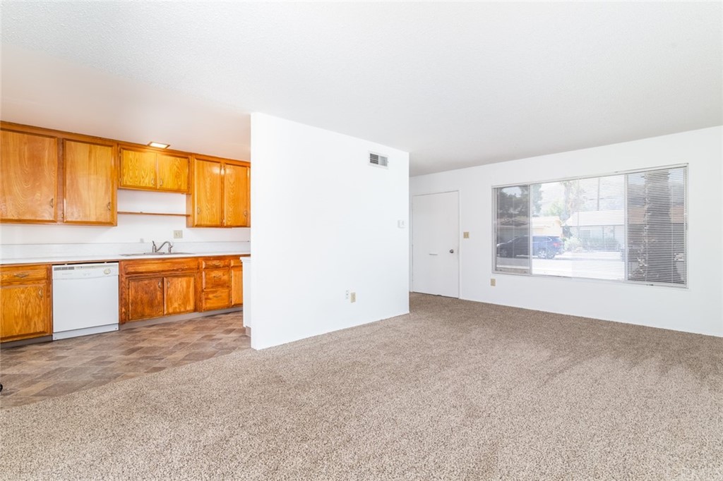 640 Snead Drive Hemet, CA 92543 - Photo 8 of 30 a view of an empty room with a window