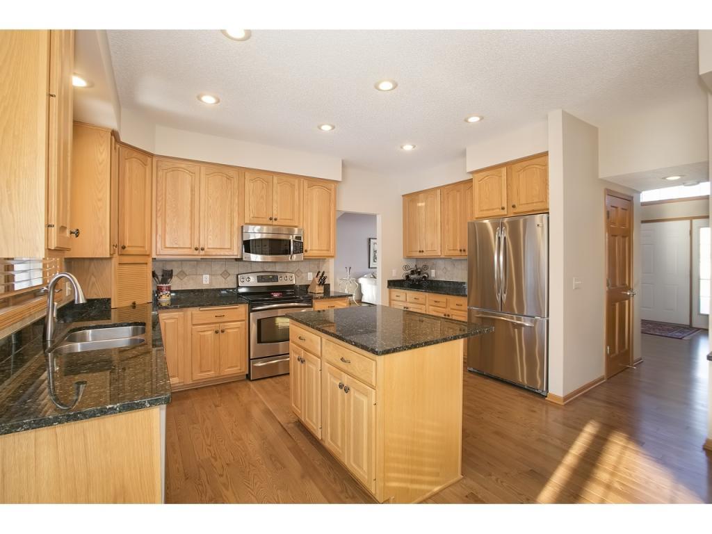 17545 George Moran Drive Eden Prairie, MN 55347 - Photo 8 of 46 Gallery Image 8