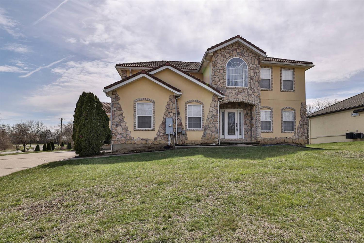 6265 Ross Road Fairfield, OH 45014 - Photo 2 of 33