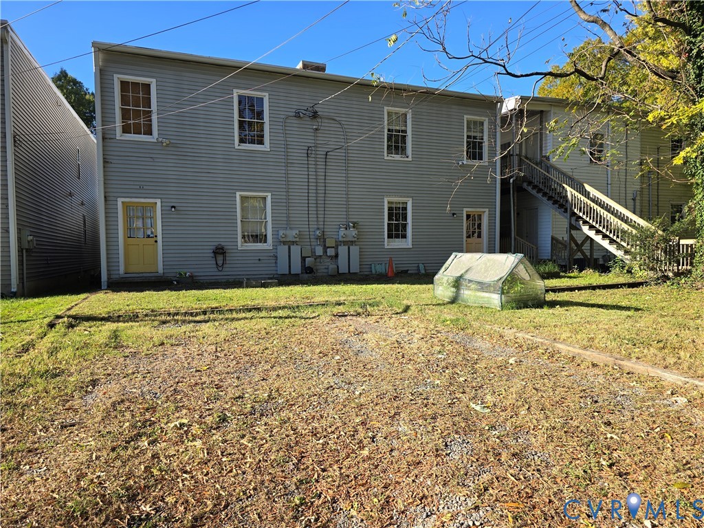 2106 Parkwood Avenue, Unit 1 Richmond, VA 23220 - Photo 20 of 20 a view of a backyard of the house