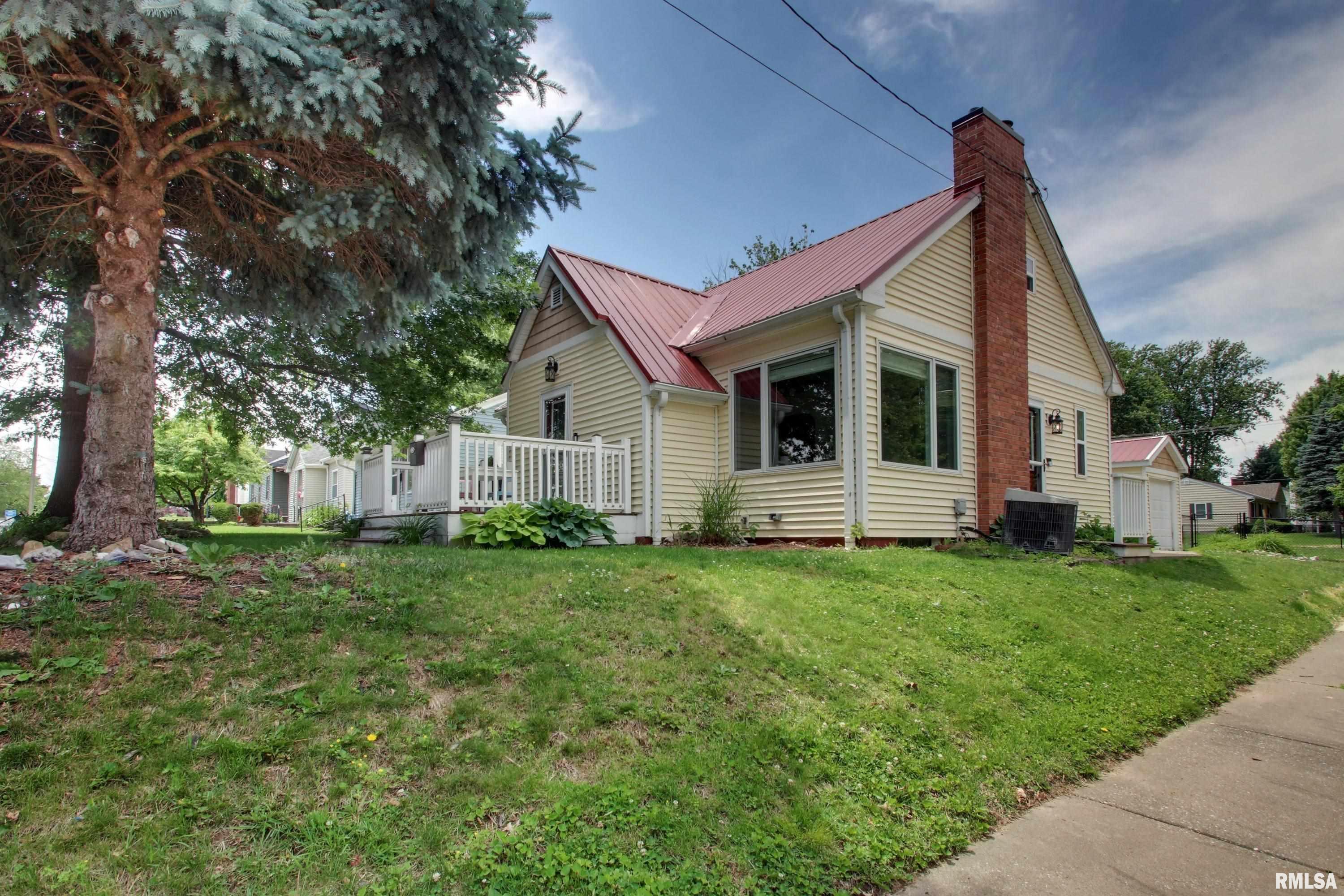 1300 South 24th Street Quincy, IL 62301 - Photo 1 of 24