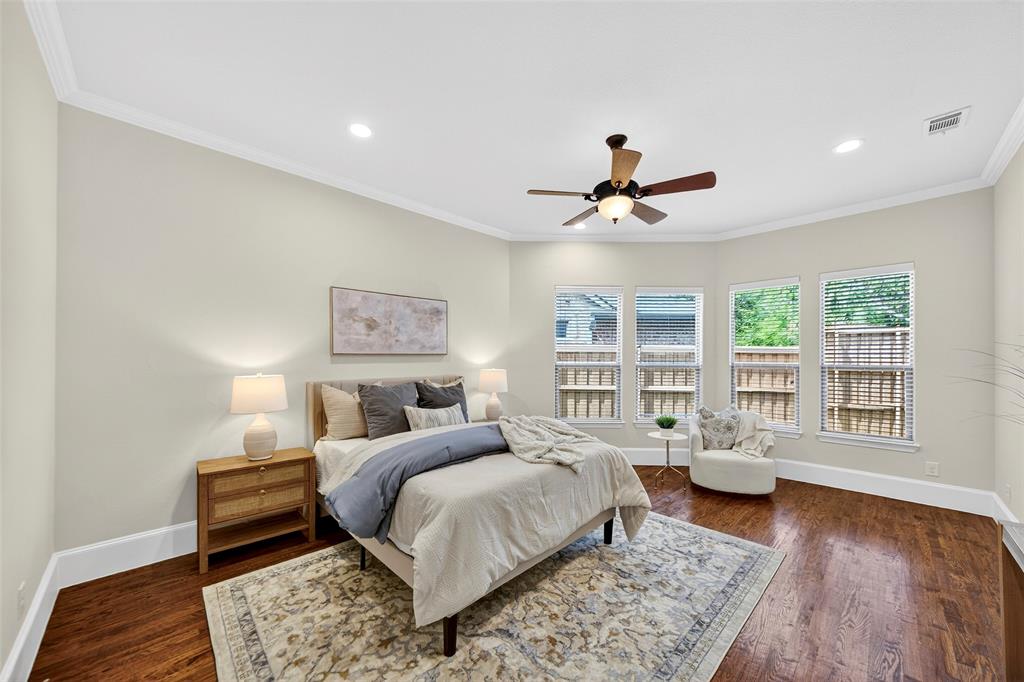 9515 Edith Lane Dallas, TX 75220 - Photo 19 of 39 Seating Nook by Window
