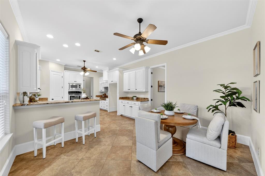 9515 Edith Lane Dallas, TX 75220 - Photo 2 of 39 Seating for Many!