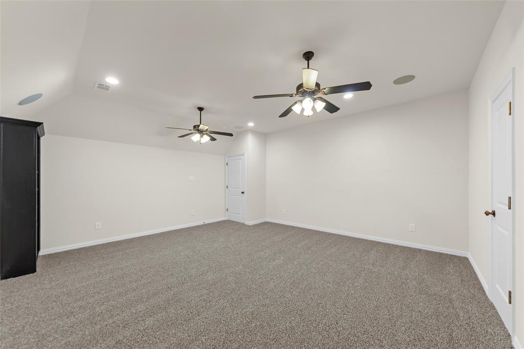 9515 Edith Lane Dallas, TX 75220 - Photo 34 of 39 Fans, Carpet, built ins, wired for SOUND