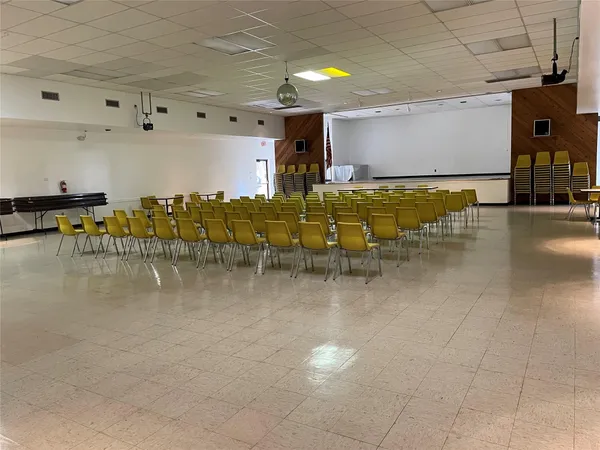 $230,000 | 604 Northeast 2nd Street, Unit 231, Dania Beach, FL 33004