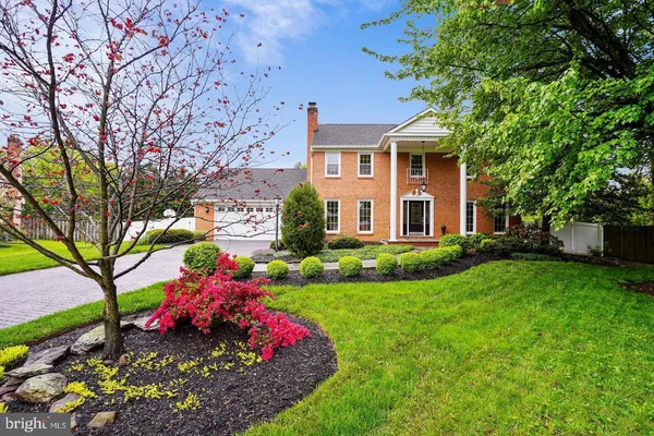 $1,465,500 | 6 Crestview Court, Potomac, MD 20854