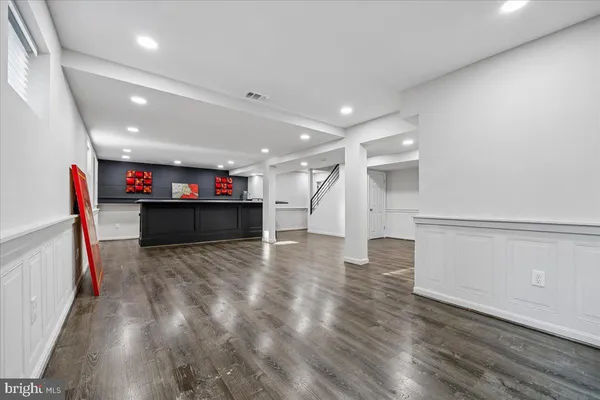 $1,360,000 | 6 Crestview Court, Potomac, MD 20854