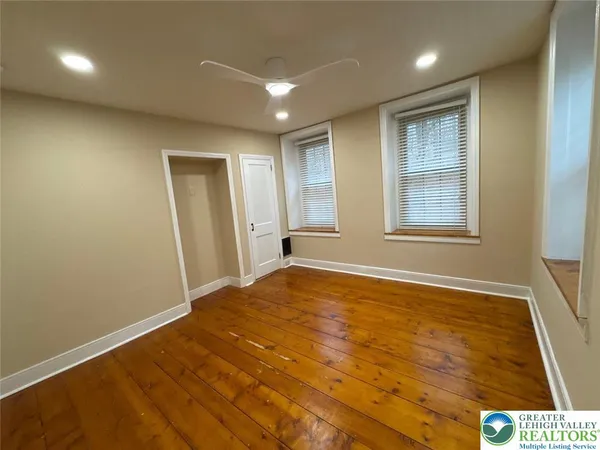 $3,495 | 3686 Lower Saucon Road, Hellertown, PA 18055