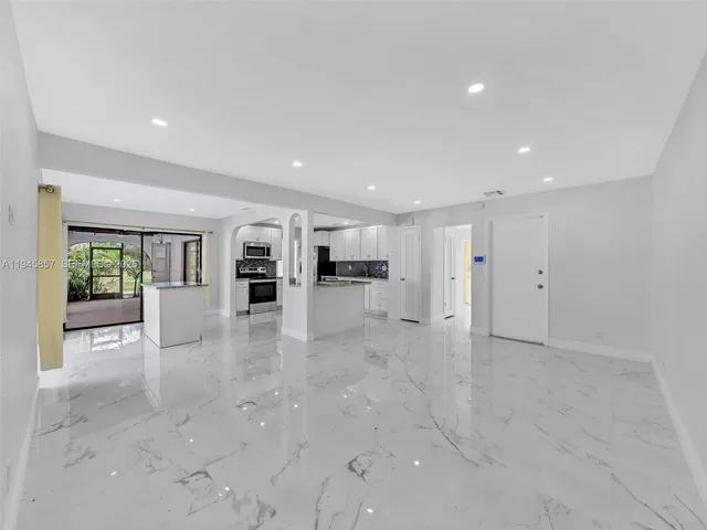 $4,750 | 10251 Northwest 39th Court, Coral Springs, FL 33065