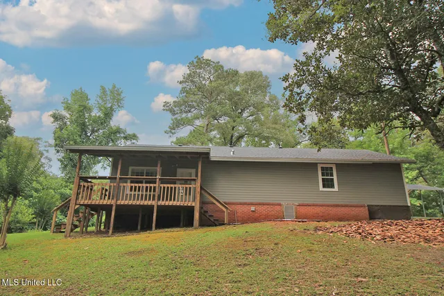 $245,000 | 122 Old Mobile Highway, Lucedale, MS 39452