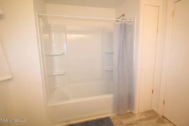 $245,000 | 122 Old Mobile Highway, Lucedale, MS 39452