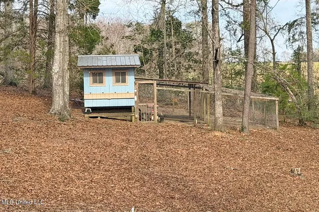 $245,000 | 122 Old Mobile Highway, Lucedale, MS 39452