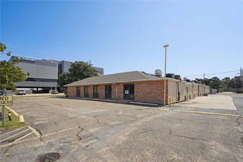 $2,950,000 | 3100 19th Street, Metairie, LA 70002