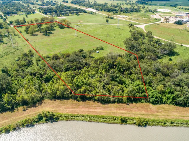 a view of an outdoor space and a lake view