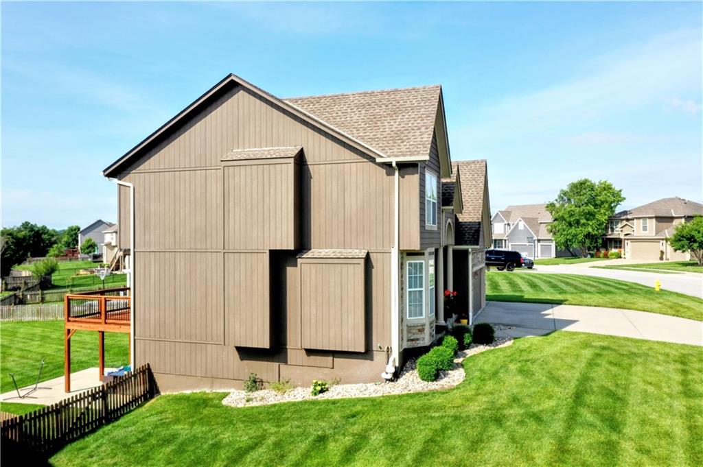 2221 Southwest HawkView Road Lee's Summit, MO 64082 - Photo 49 of 56