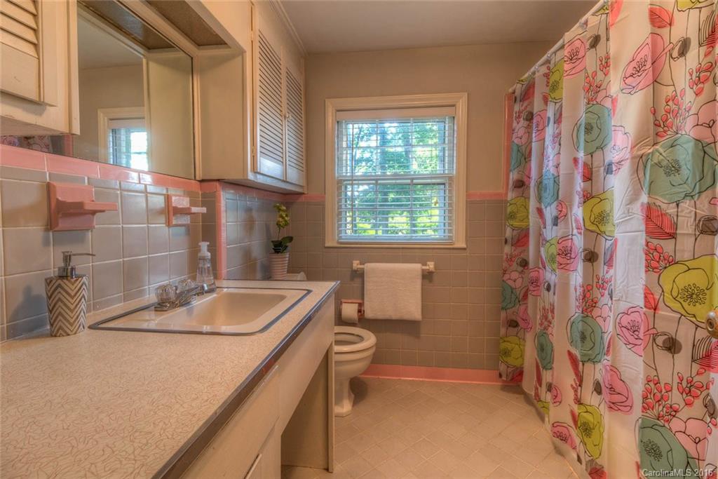 5411 Robinhood Road Charlotte, NC 28211 - Photo 20 of 24 Gallery Image 20