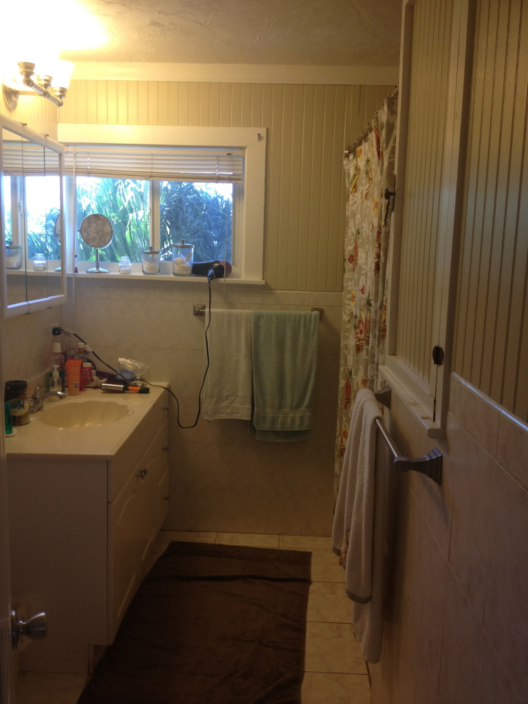 122 Mockingbird Road Tavernier, FL 33070 - Photo 15 of 26 UPSTAIRS BATH