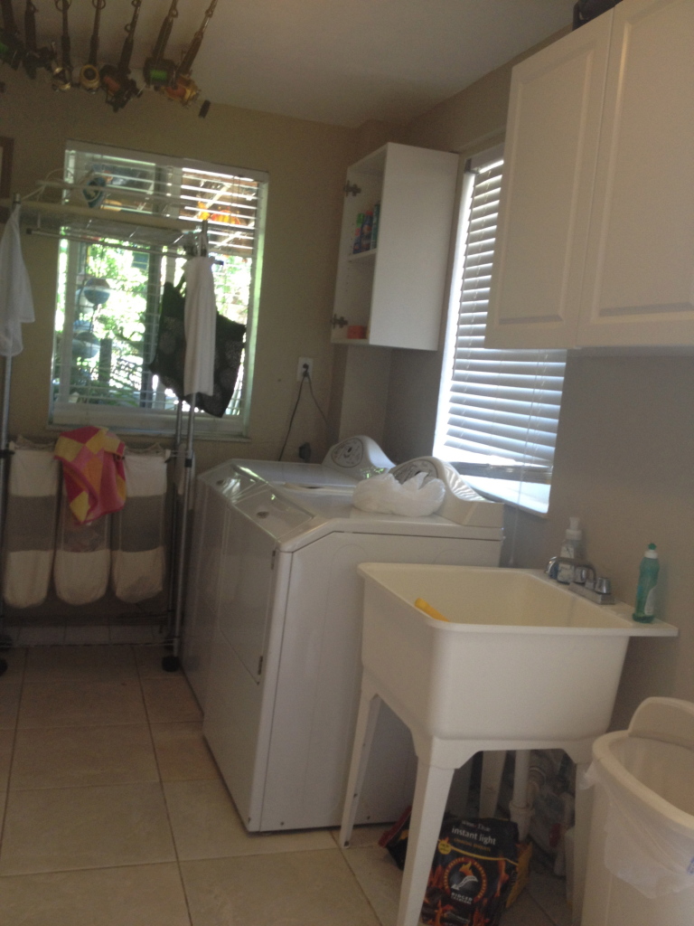 122 Mockingbird Road Tavernier, FL 33070 - Photo 16 of 26 LAUNDRY/UTILITY ROOM