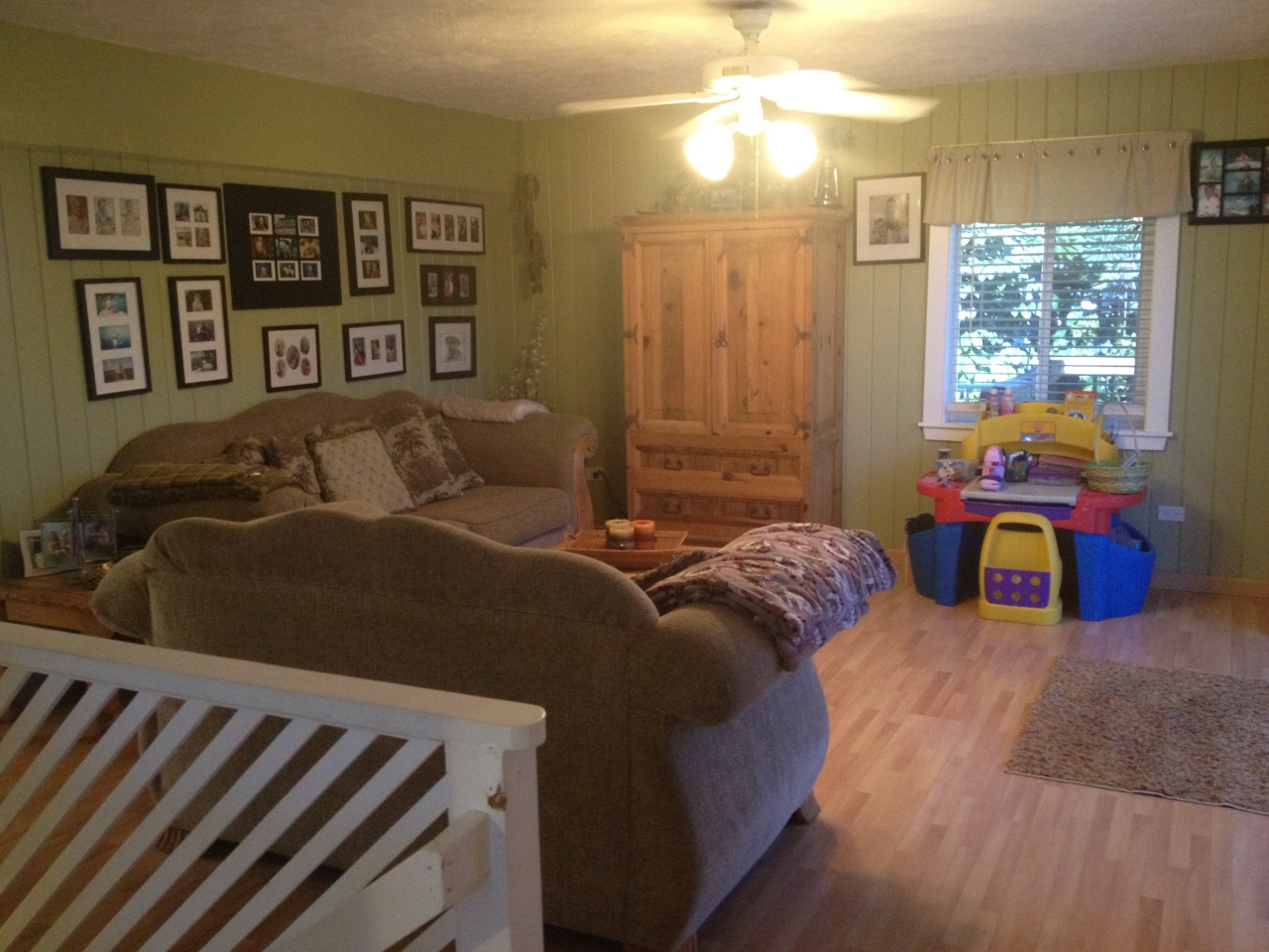 122 Mockingbird Road Tavernier, FL 33070 - Photo 19 of 26 LIVING ROOM 1