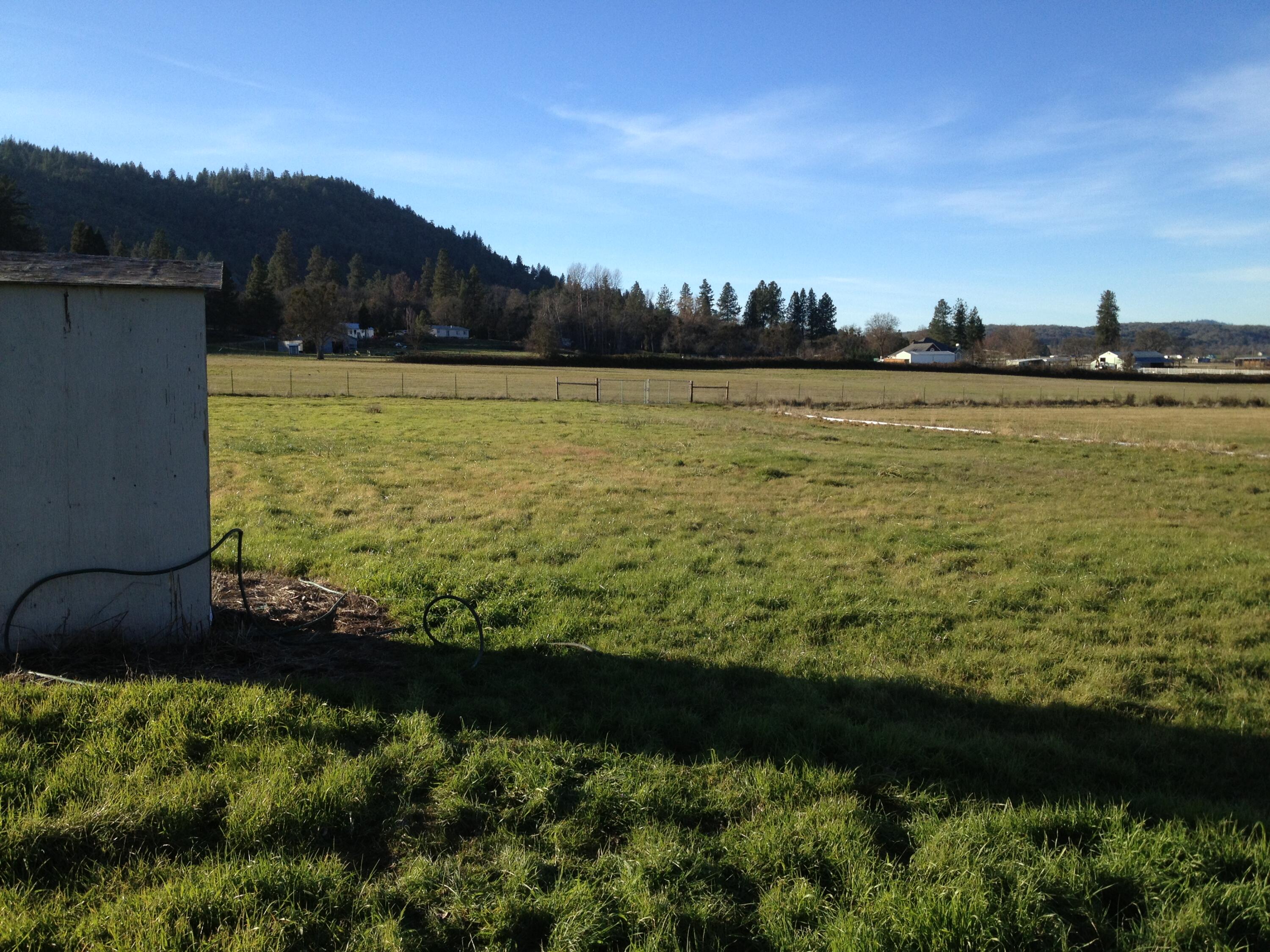 3320 Taylor Road Central Point, OR 97502 - Photo 27 of 33 15