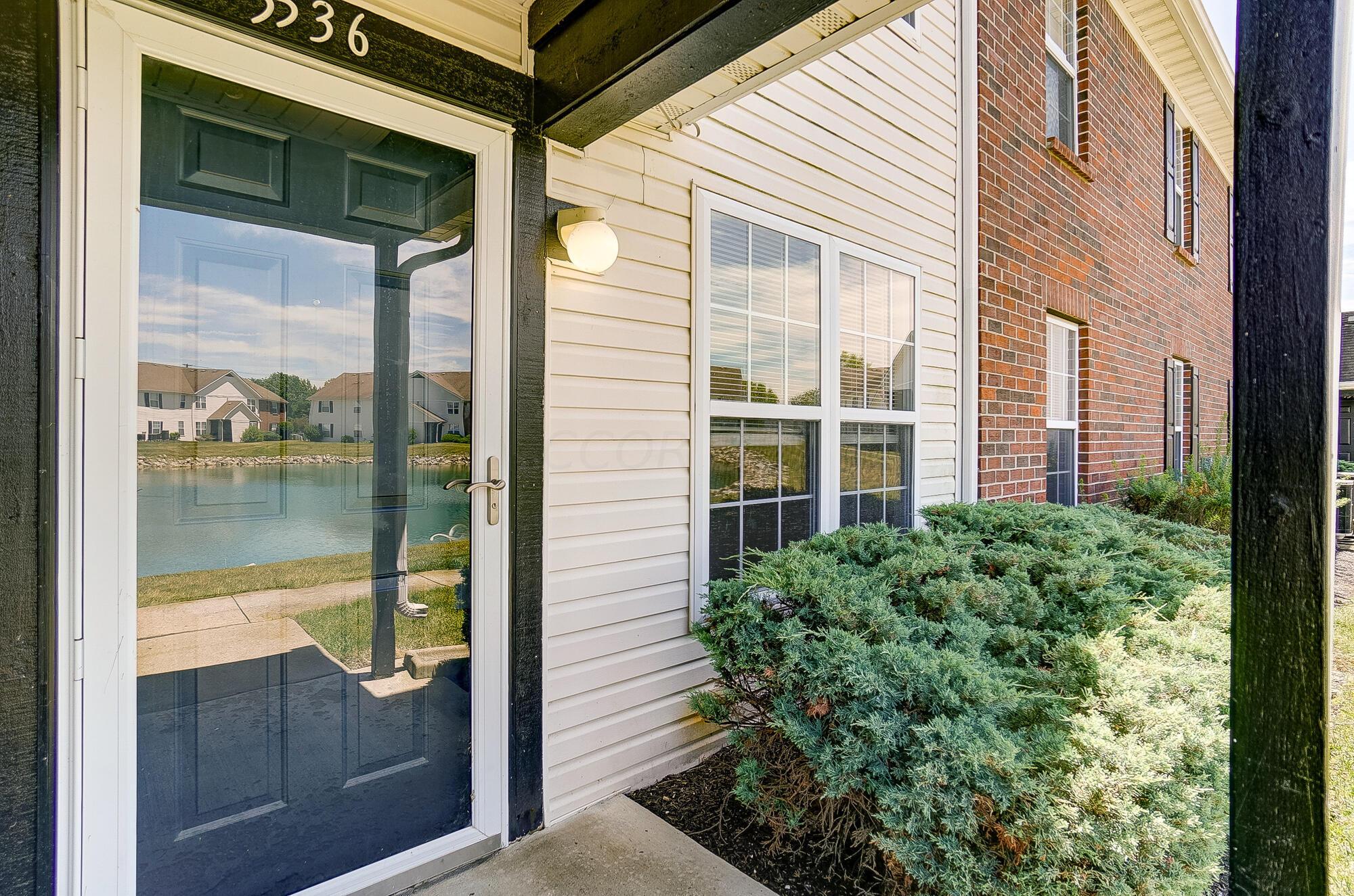5536 Garden Ridge Columbus, OH 43228 - Photo 6 of 48 007