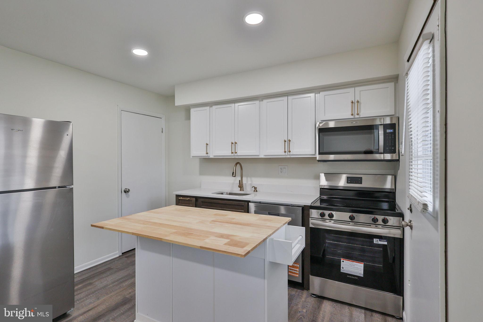 305 South Warminster Road, Unit B2 Hatboro, PA 19040 - Photo 15 of 42