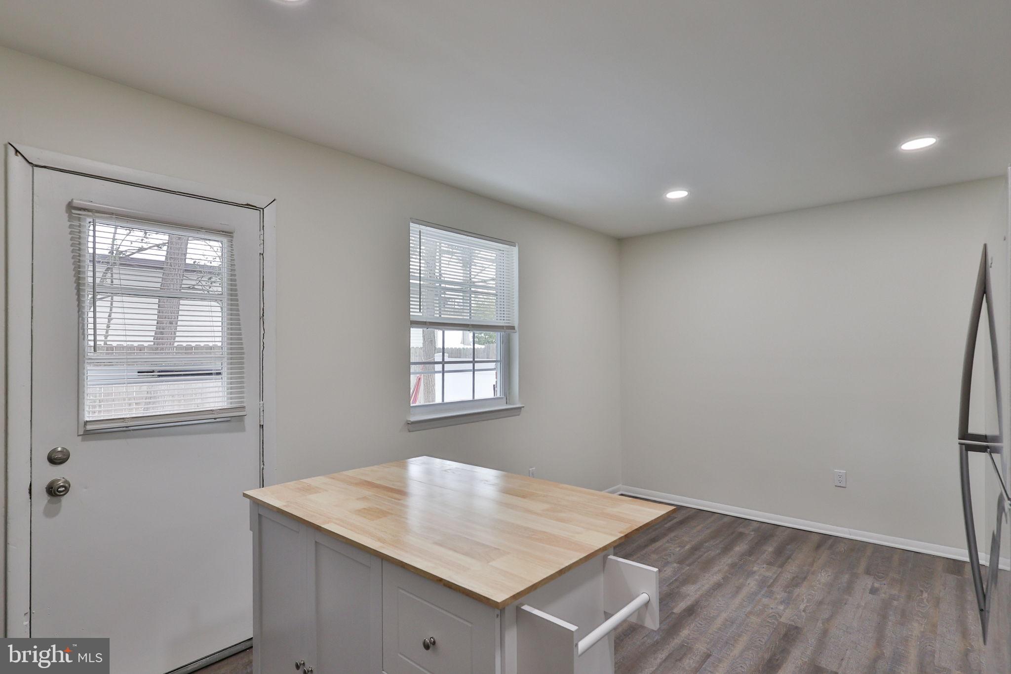 305 South Warminster Road, Unit B2 Hatboro, PA 19040 - Photo 18 of 42